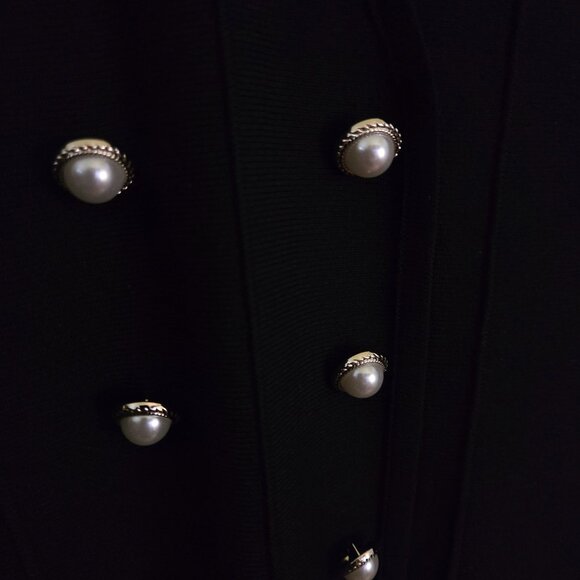Ming Wang NWT Knit V Neck Quiet Luxury Pearl Button Black Dress Size M - Picture 4 of 8